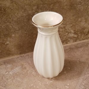 Lenox Bud Vase - 5"